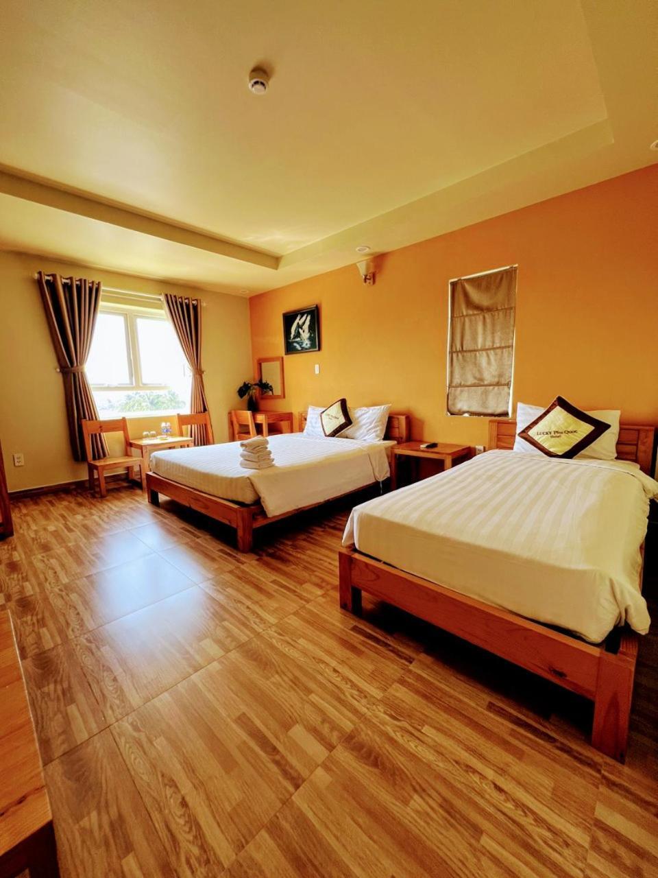 Lucky Phu Quoc Hotel Exterior foto